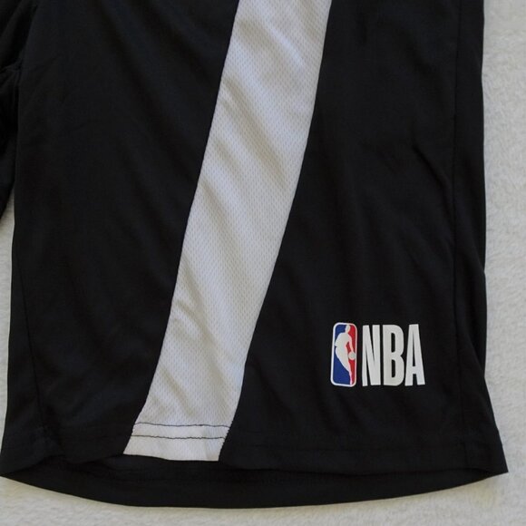 NBA Athletic Shorts Men's Size M Black Elastic Waist - Picture 3 of 6